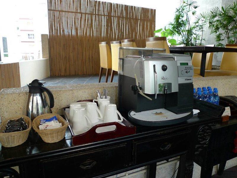 Hotel Lan Kwai Fong - Kau U Fong Hong Kong
